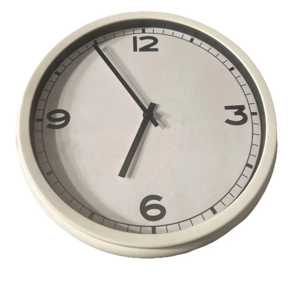 IKEA White Pugg Plastic Analog Wall Clock